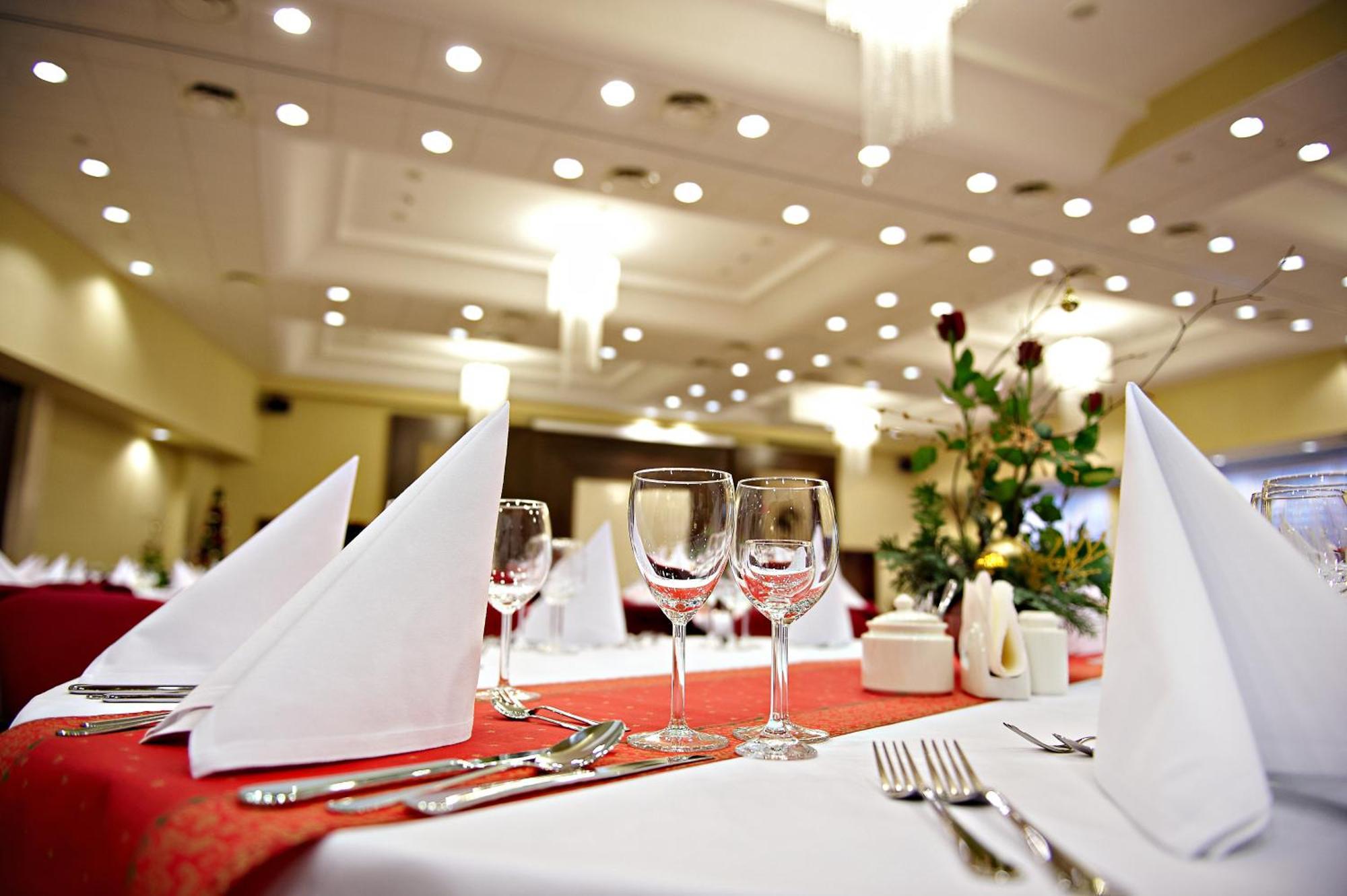 Hotel Prezydencki 4-star Rzeszów Buitenkant foto