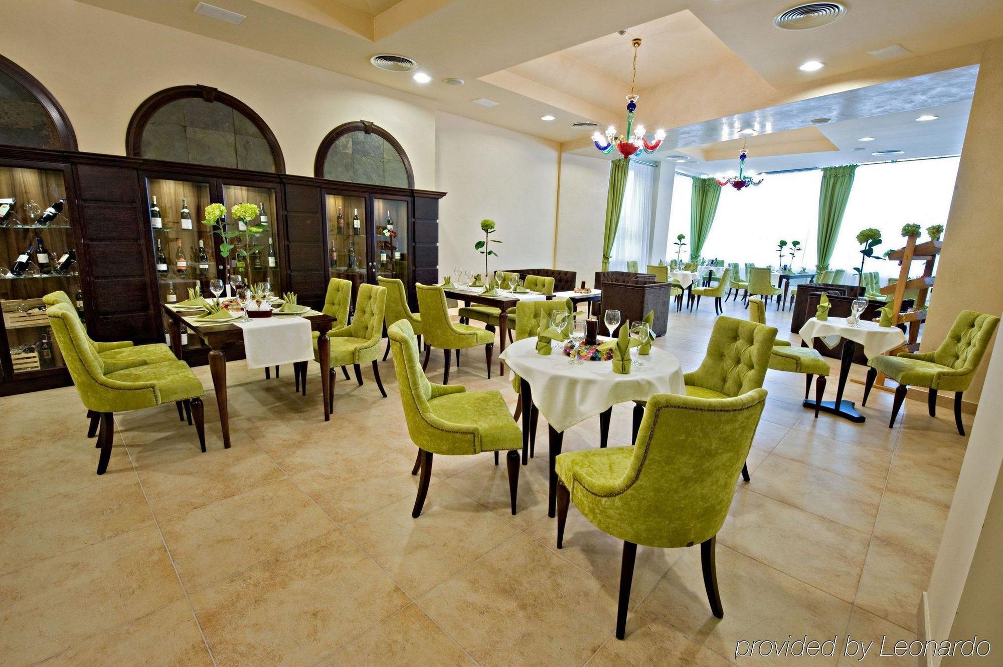 Hotel Prezydencki 4-star Rzeszów Buitenkant foto